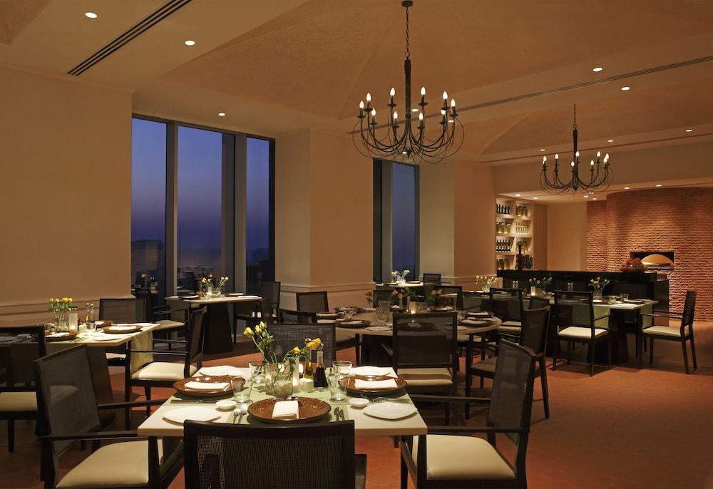 Hotel Trident Hajdarabad Zewnętrze zdjęcie The restaurant